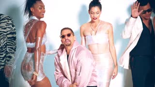 Gente de Zona, Mau y Ricky - Tan Buena (Official Video 2019)