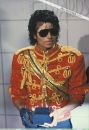 Michael Jackson фотография #11 (источник - https://vk.com/id136669560)